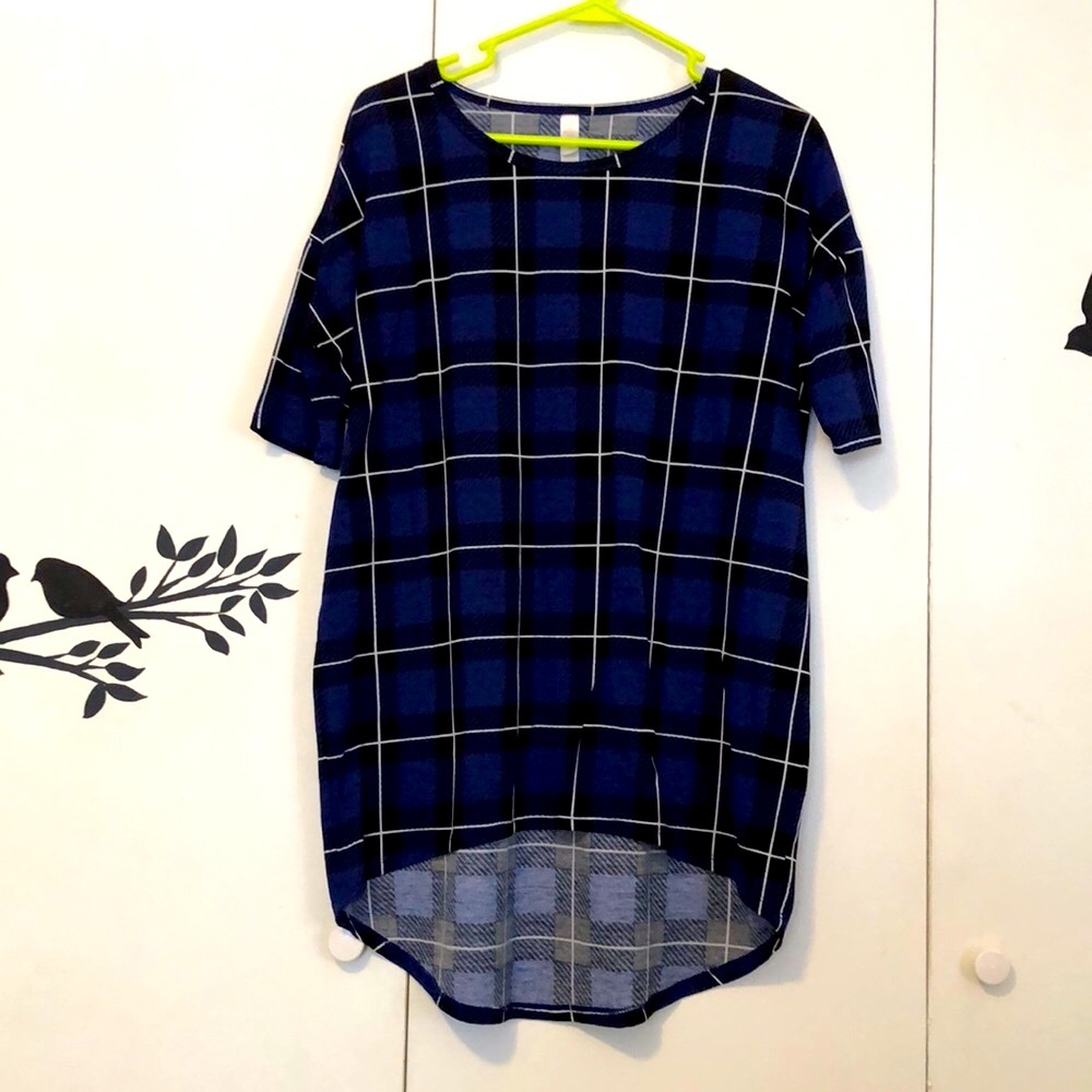 LuLaRoe XS deep blue,black and white plaid short sleeve top